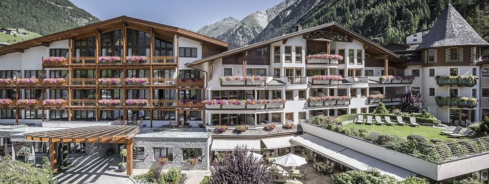 General information about your stay at The Central - Alpine . Luxury . Life