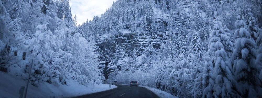 Tief verschneite Winterlandschaft im Schneeloch Obertauern.