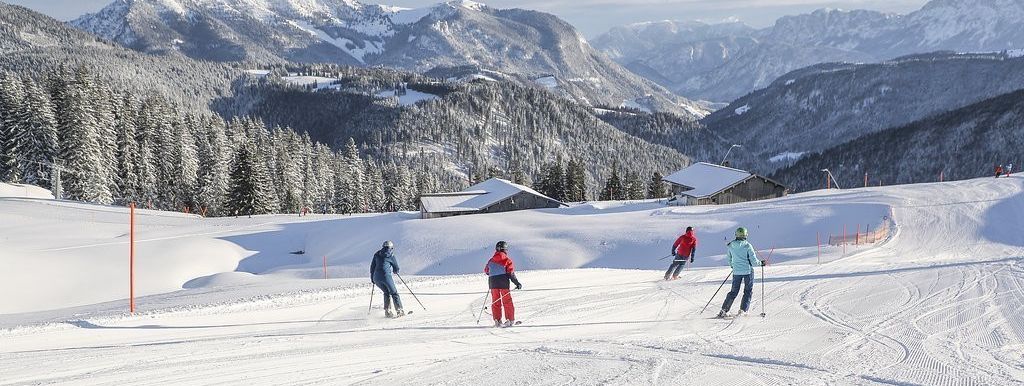 Sonniges Wintervergnügen auf der Steinplatte für die ganze Familie!