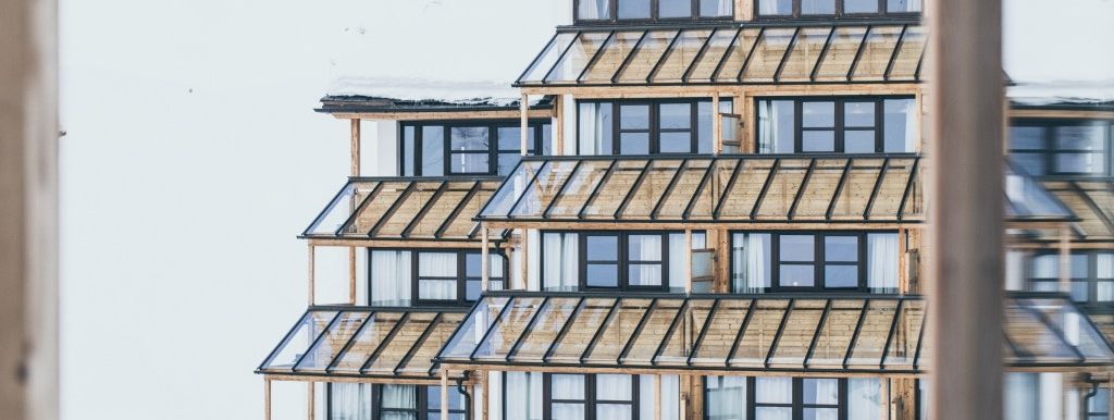 Im The Crystal VAYA Unique vereinen sich elegantes Design, Abenteuer im Schnee und erstklassige Verwöhnmomente zu einem einzigartigen Urlaubserlebnis.