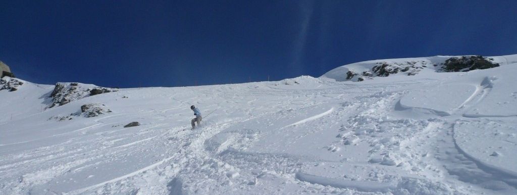 Off-Piste (Abfahrt 1a) von unten.