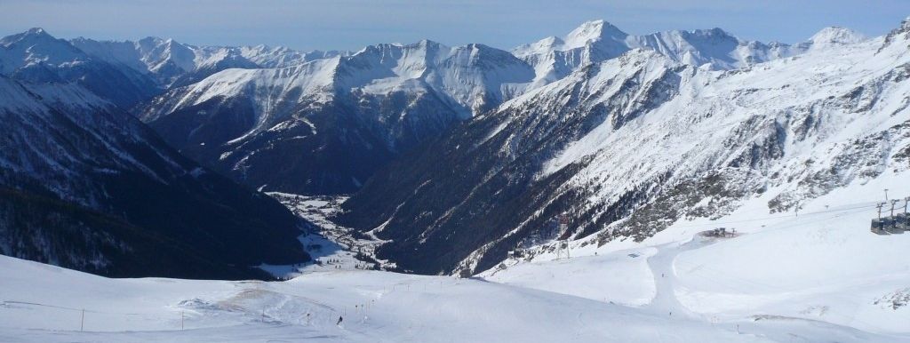 Breiter Mittelteil der roten Abfahrt Nr.1.