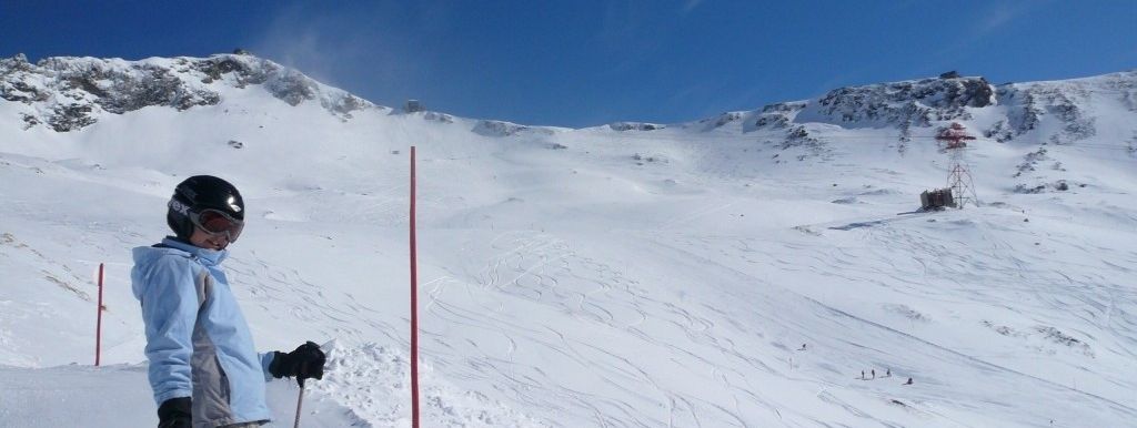 Blick auf den oberen Teil des Skigebiets.