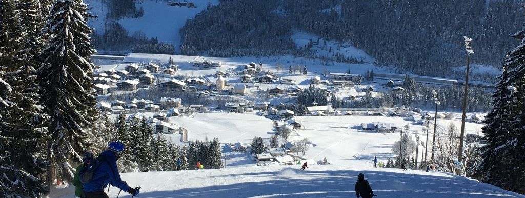 Nach Liftschluss wird im Tal gefeiert.