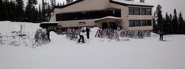 Bergrestaurant Backside Bistro & Dante´s Deck am Grizzly Lift!