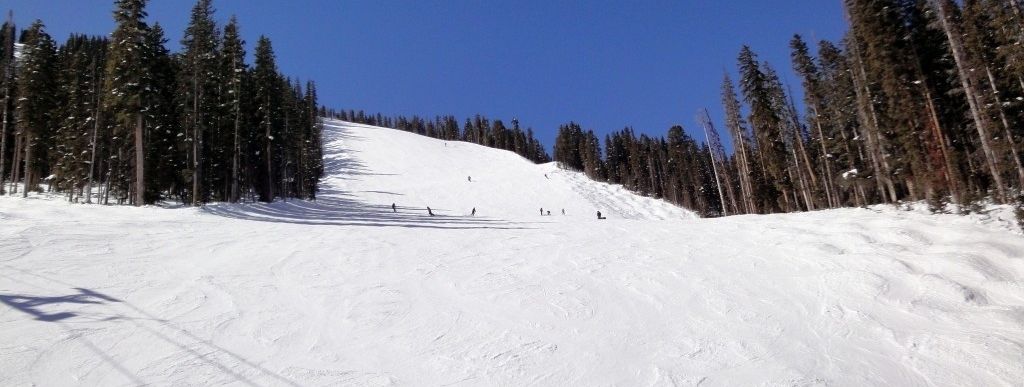 Blick auf die Piste Mammoth am Plunge Lift (Nr. 9)!
