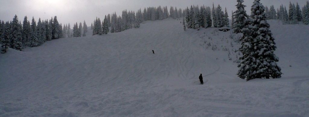 Schwarze Hänge am Highline Lift!