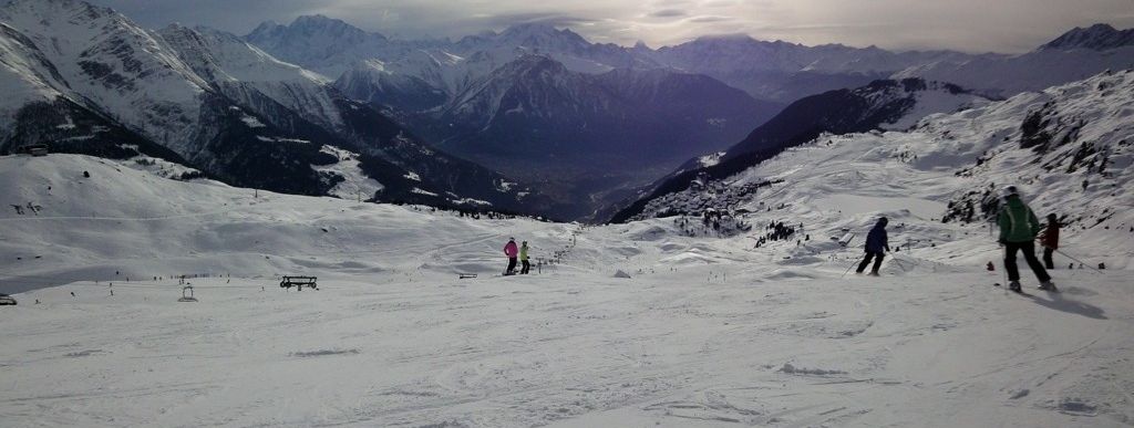 Blick vom Skigebiet auf die Walliser Bergwelt!