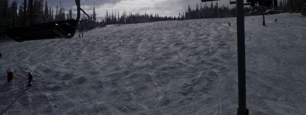 Blick auf einen der drei 2er Sessellifte. Bis auf die Zauberteppichlifte im Tal bietet Beaver Creek ausschließlich moderne Sessellifte und Gondelbahnen!