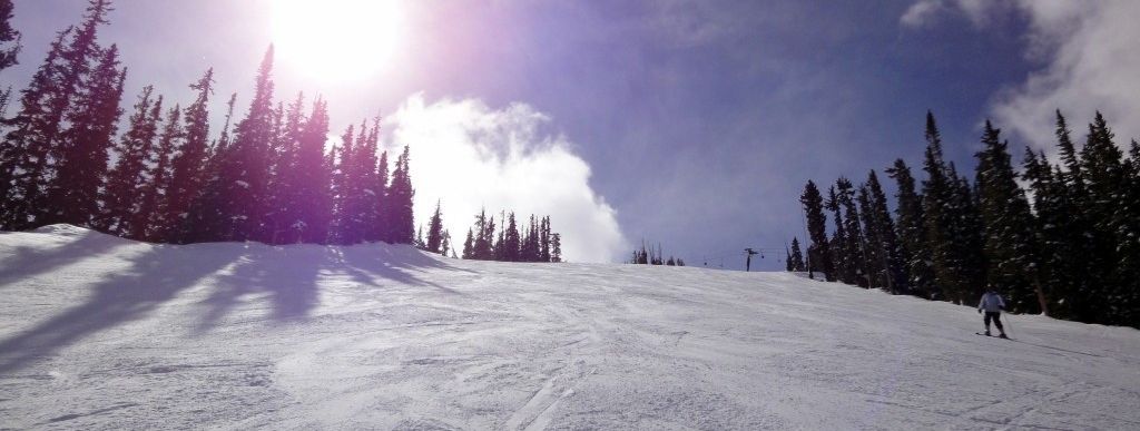 Sehr steil und doch nur als mittelschwer eingestuft: Die Abfahrt Keystone vom Twister Lift!