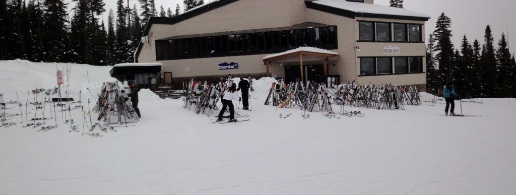 Bergrestaurant Backside Bistro & Dante´s Deck am Grizzly Lift!