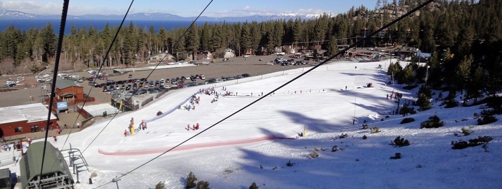 Blick auf das Übungsgelände an der Talstation des Gunbarrel Express Lifts!