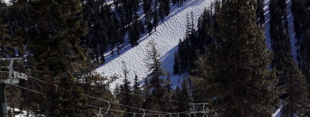 Die kurze Waterfall Buckelpiste an der Talstation des Powderbowl Express!