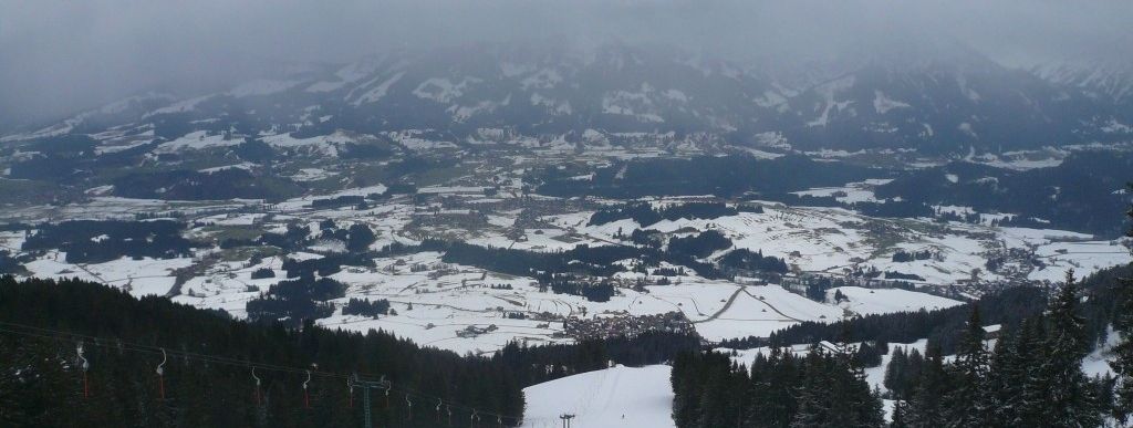 Herrlicher Blick hinunter nach Bolsterlang und ins Illertal!