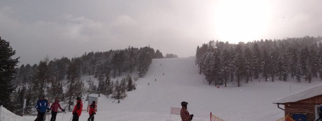 Blick auf die Abfahrt 10 an der Rosenkranzhöhe.