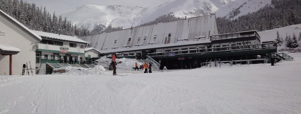 Review about Arapahoe Basin - Category: Nightlife