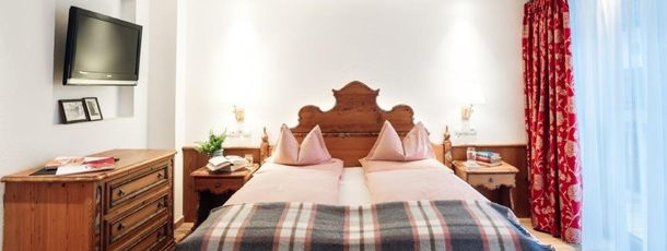 Detaillierte Infos zur Unterkunft Hotel Lech & Residenz Chesa Rosa