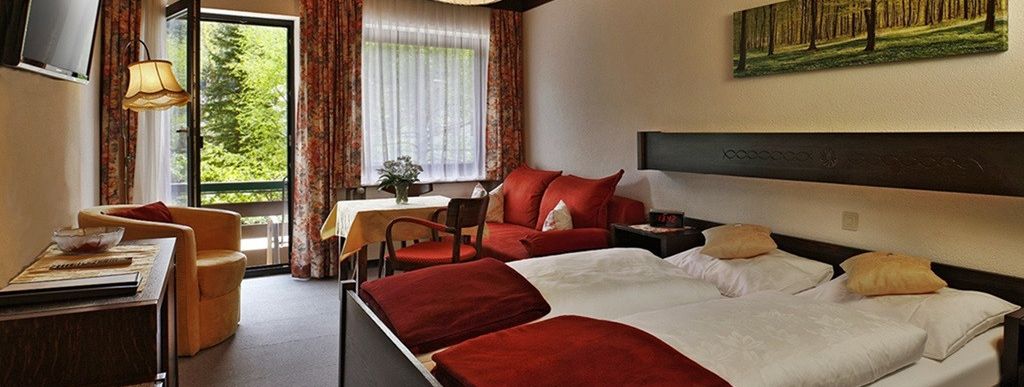 Ruhige und gartenseitige Gästezimmer