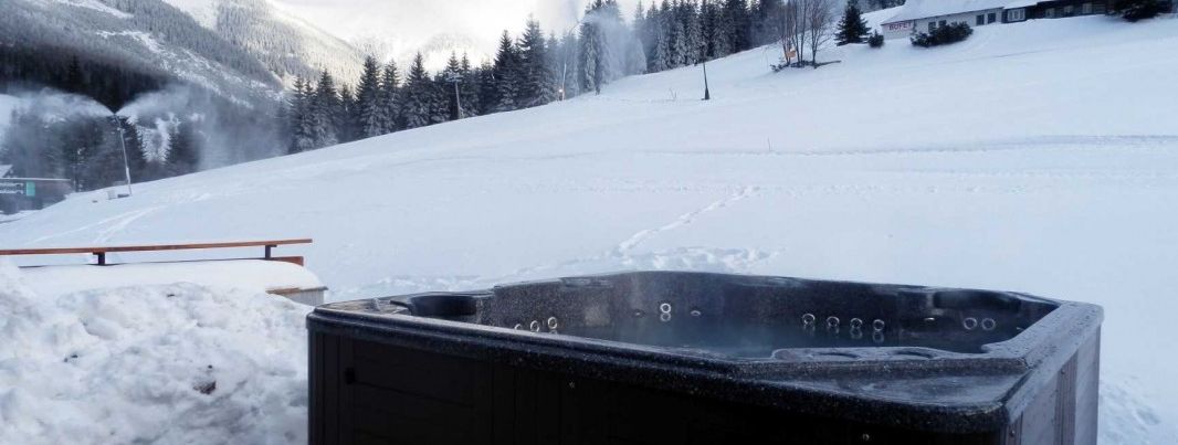 Outdoor Whirlpool im Preis