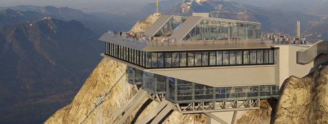 Die Bergstation der Pendelseilbahn am Gipfel der Zugspitze.