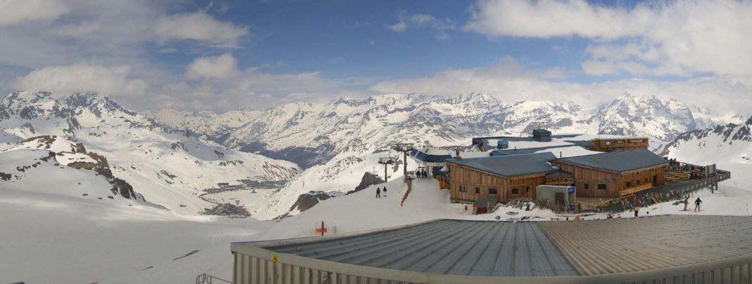 Eine traumhafte Aussicht hat man vom Grande Motte Gletscher in Tignes.