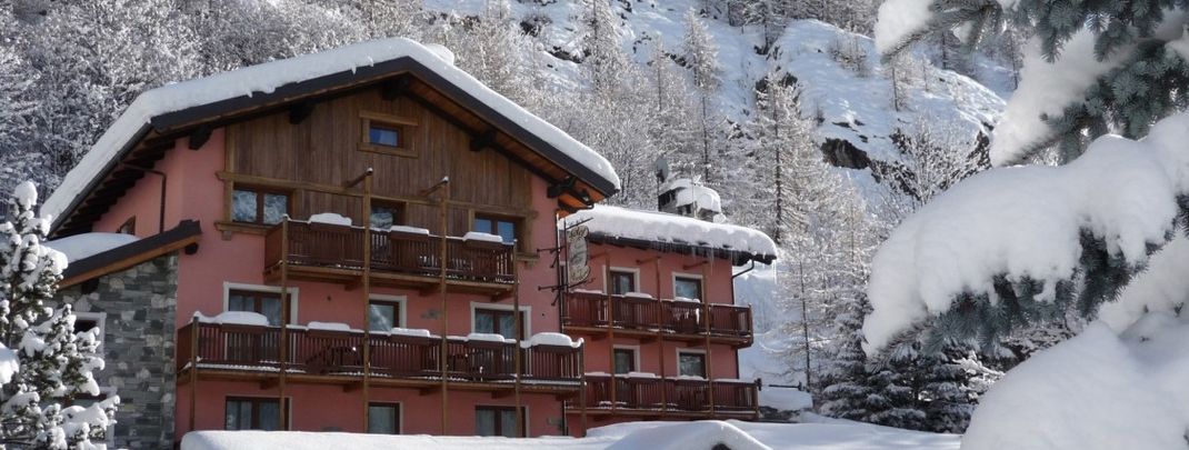 General information about your stay at Hotel Les Rochers