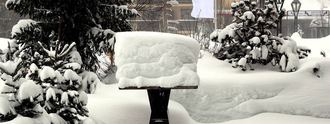 Lawinenwarnstufe 5: Skiorte von der Außenwelt abgeschnitten!