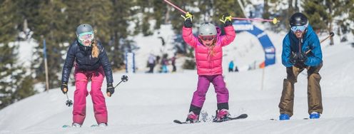 In der zertifizierten Familienskiregion ist ein unvergesslicher Skiurlaub für Groß und Klein garantiert.