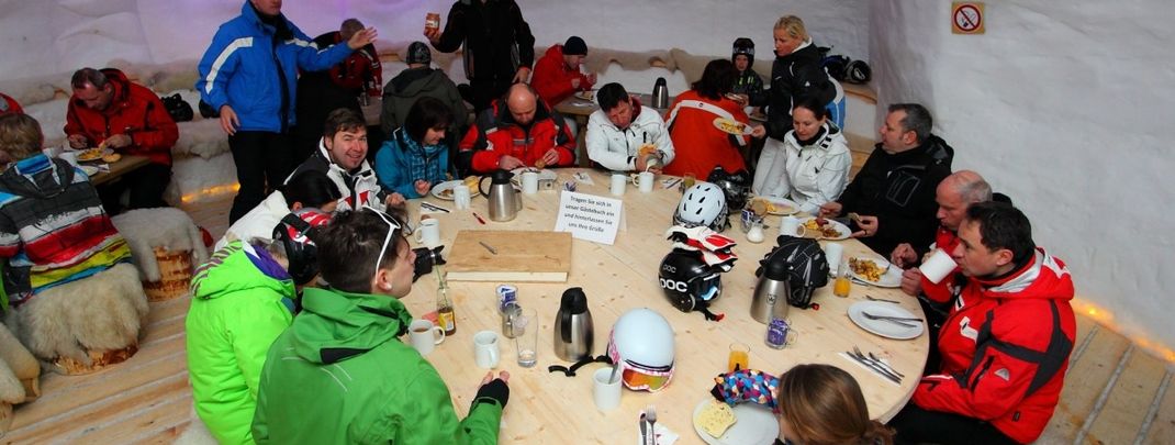 Im Schneeiglu wartet schon das Frühstück. © Tourismusverband Großarltal