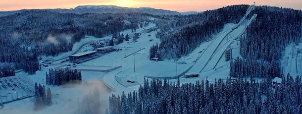 In Trondheim werden zahlreiche Weltcups auf der Schanze und den Loipen ausgetragen.