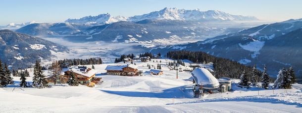 Numerous mountain huts and restaurants are located alongside the slopes at Snow Space Salzburg.