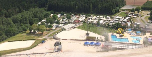 Monte Kaolino guarantees ski pleasure on hot summer days. The dune swimming pool offers some refreshment after the slope.