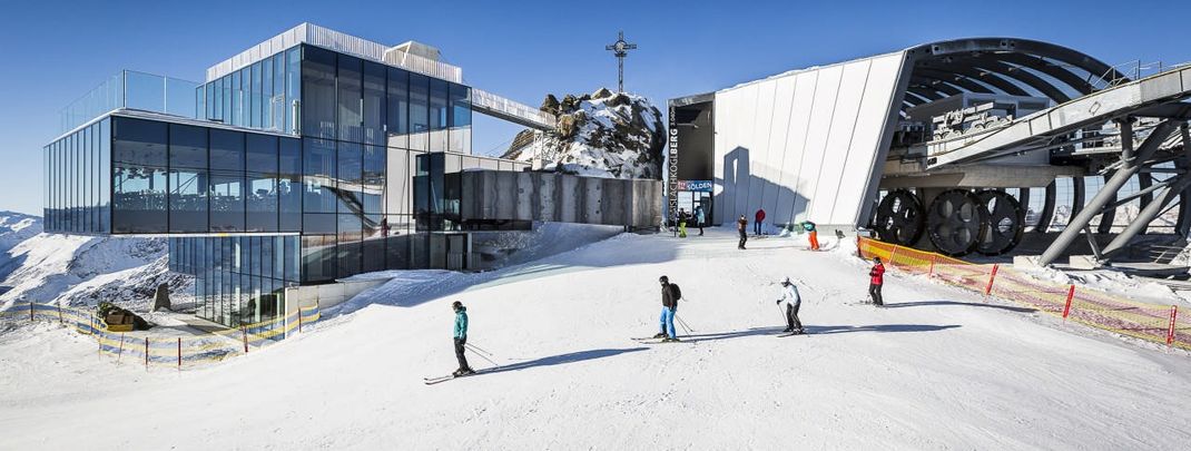 Für unsere User ist Sölden das beste Skigebiet der Welt. Im Bild das Restaurant IceQ am Gaislachkogl.