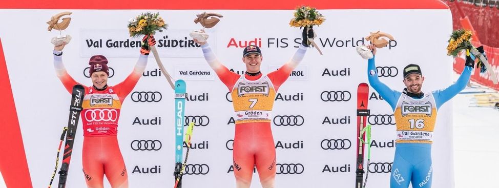 Franjo von Allmen holt sich auf Head-Ski den Abfahrtssieg in Gröden und wird wenige Woche später auch Olympiasieger.