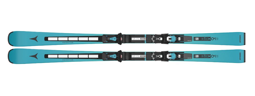 Double Gold! 42.7 points on the slopes and Gold in the Design Contest – the undisputed champion.