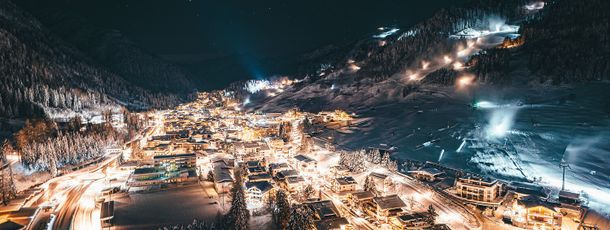 St. Anton bei Nacht