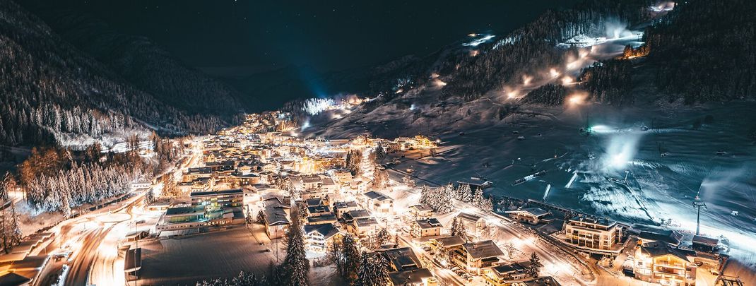 St. Anton bei Nacht