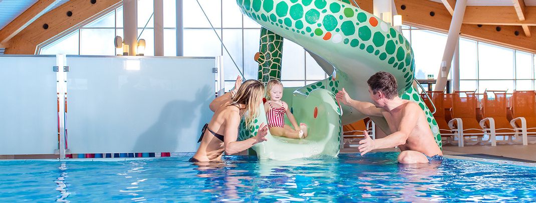 Die Therme mitten in Ski amadé in der Salzburger Sportwelt und nur wenige Fahrminuten entfernt.