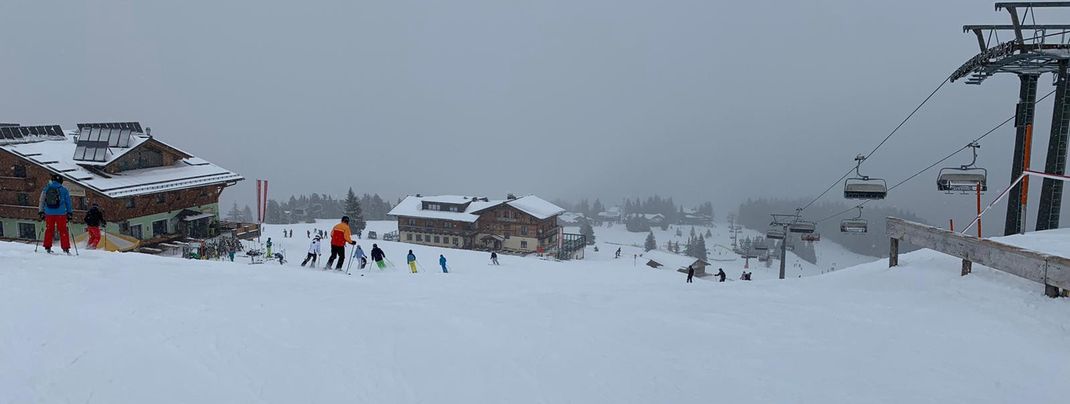 In Flachau warten entlang der Pisten zahlreiche Bergrestaurants auf dich.