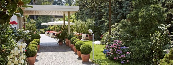 Eingang 4 Sterne Hotel Meran