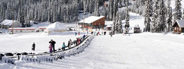 Anfänger üben in der Slow Zone am Zauberteppich.