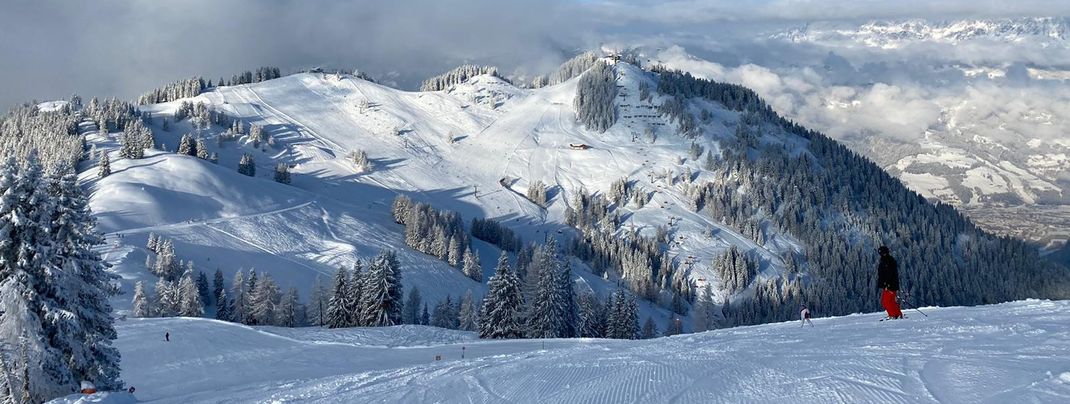 In Snow Space Salzburg, perfect slopes, full snowmaking, lots of mountain restaurants and a great view await you.