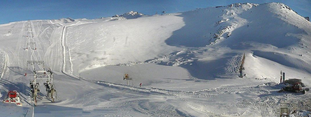 Die Kaltfront, die viel Neuschnee mitbringt, zieht zuerst über die Region rund um Les deux Alpes hinweg.