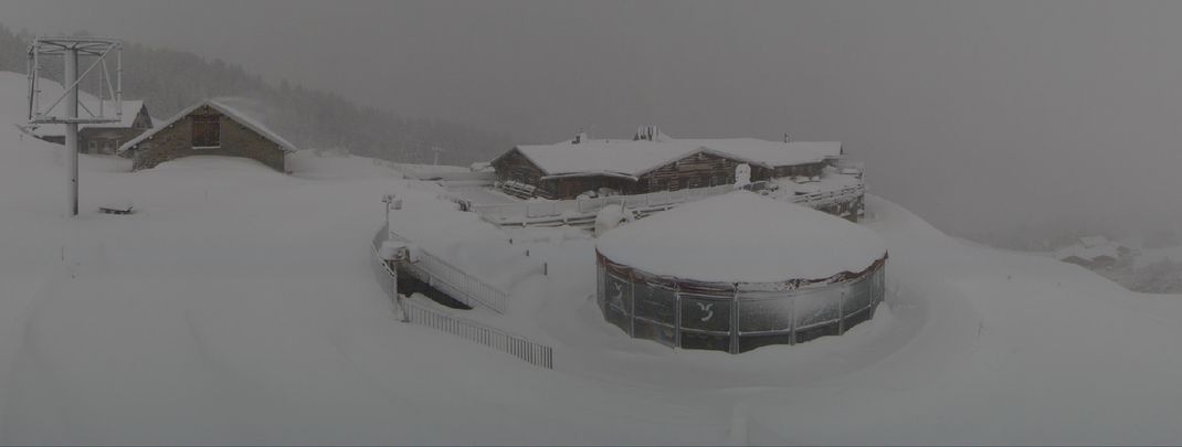 Die Schweiz versinkt im Neuschnee.