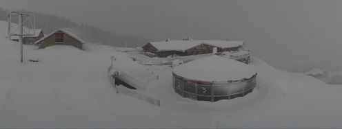 Die Schweiz versinkt im Neuschnee.