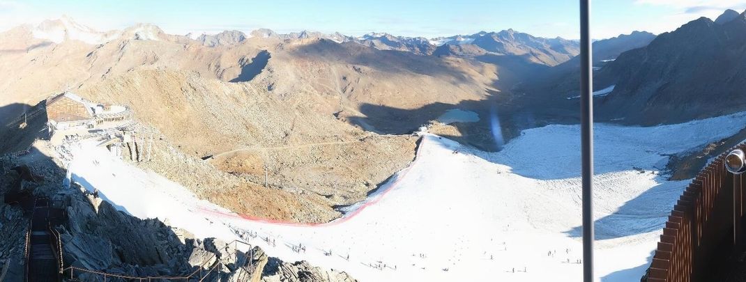 Nur für Trainingsgruppen ist der Schnalstaler Gletscher seit Samstag, 19.9., geöffnet.