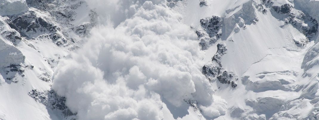 Auf die Gefahr von Lawinen kannst du dich auf mehrere Arten vorbereiten.