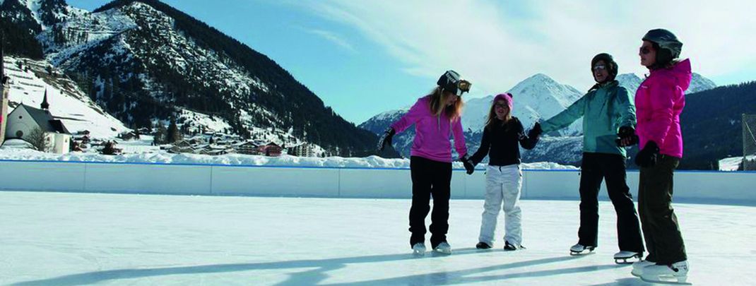 Rutschiges Vergnügen auf den Natureislaufbahnen