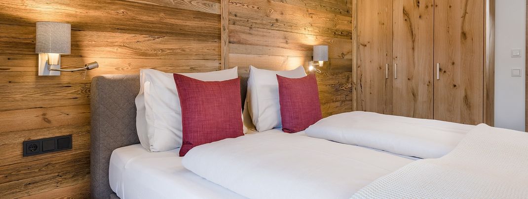 Mit viel Holz und gemütlicher Einrichtung sind die Apartments ein perfekter Rückzugsort.