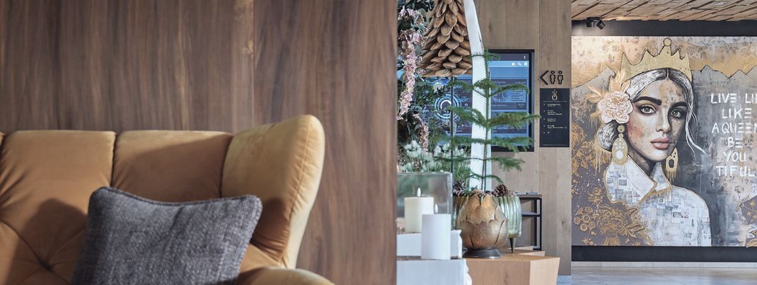 Kunst trifft Design – die Lobby der HOCHKÖNIGIN in Maria Alm